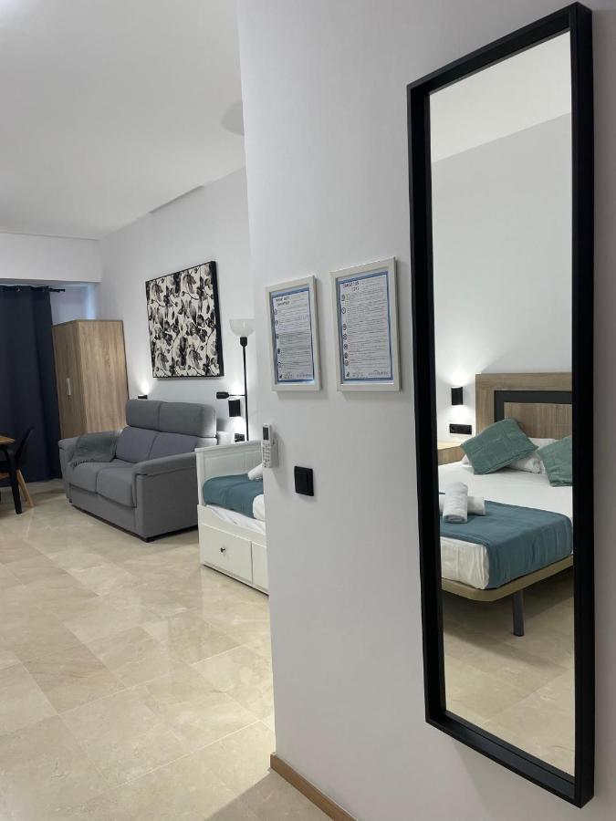 Appartement Travel Habitat La Marina Real à Valence Extérieur photo